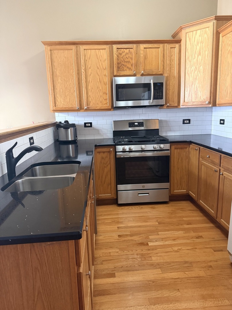 5th image of 9411 Albany Ct, Orland Park, IL 60467 | MLS# 12453243