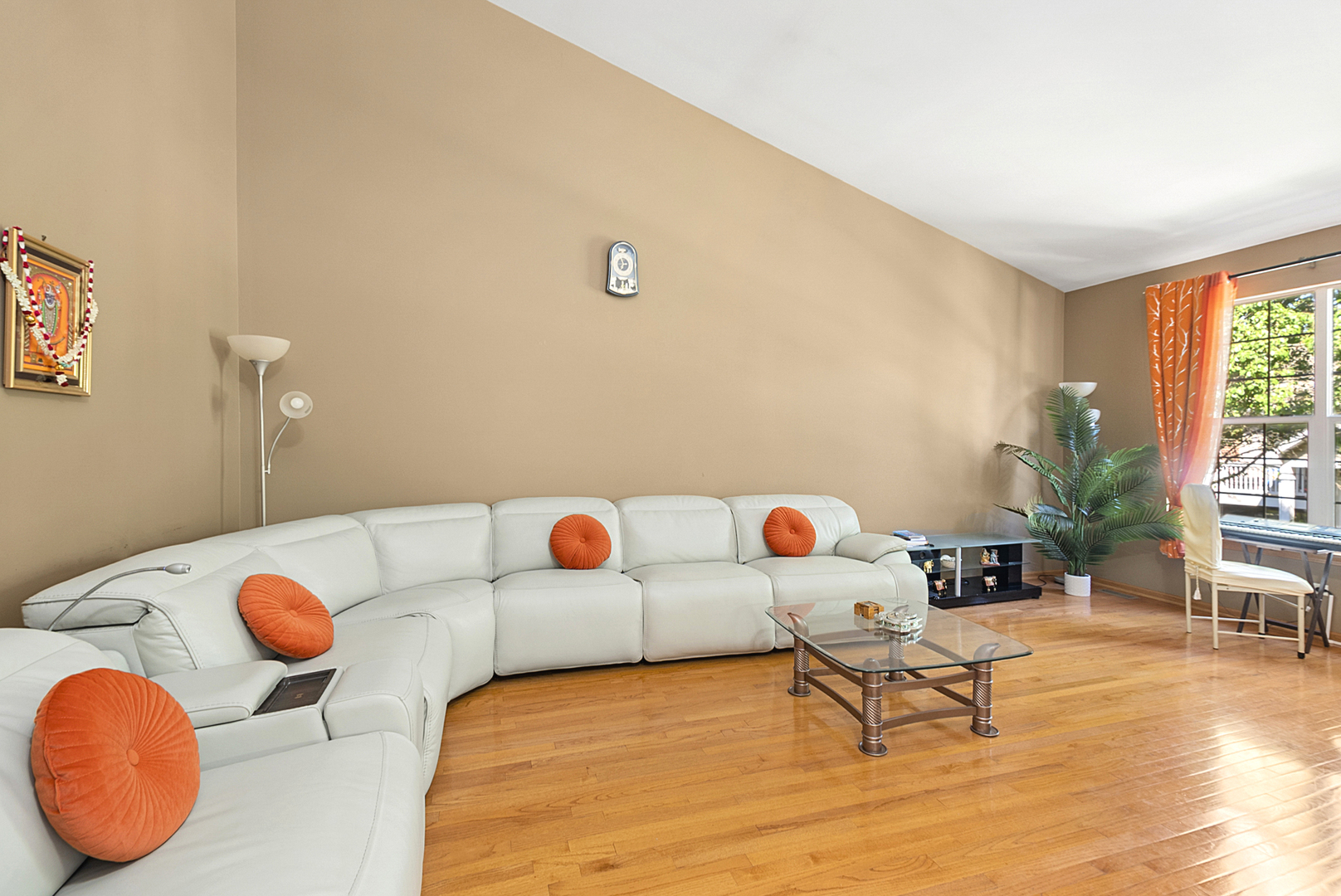 3rd image of 9411 Albany Ct, Orland Park, IL 60467 | MLS# 12453243