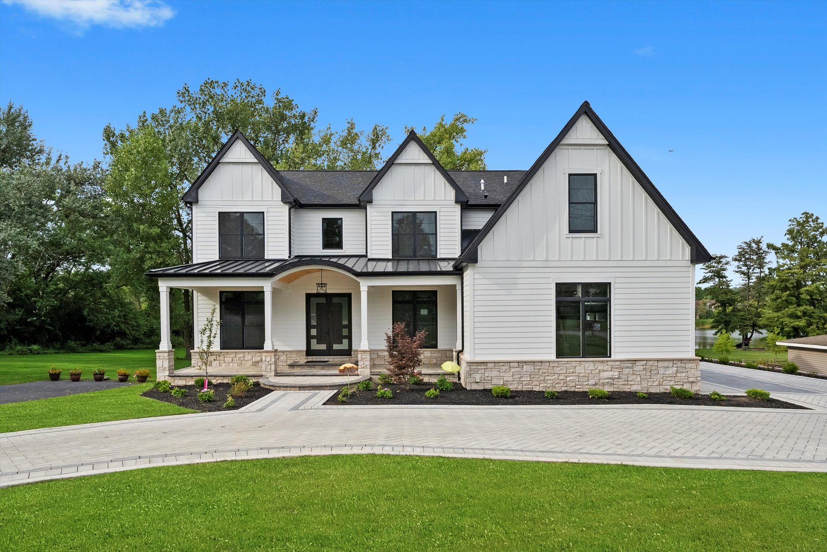 Homes for sale in Burr Ridge, IL | 15W670 83Rd St, Burr Ridge, IL 60527 | MLS# 12453961