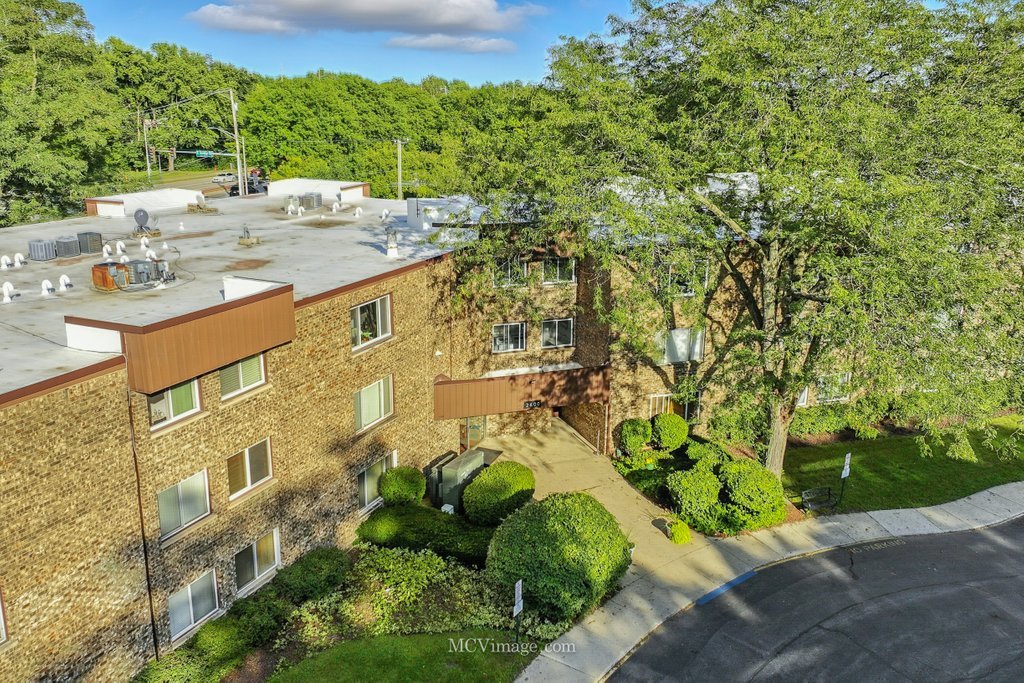 Homes for sale in Rolling Meadows, IL | 2600 Brookwood Way Dr #214, Rolling Meadows, IL 60008 | MLS# 12454245