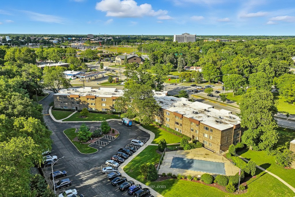 Homes for sale in Rolling Meadows, IL | 2600 Brookwood Way Dr #214, Rolling Meadows, IL 60008 | MLS# 12454245