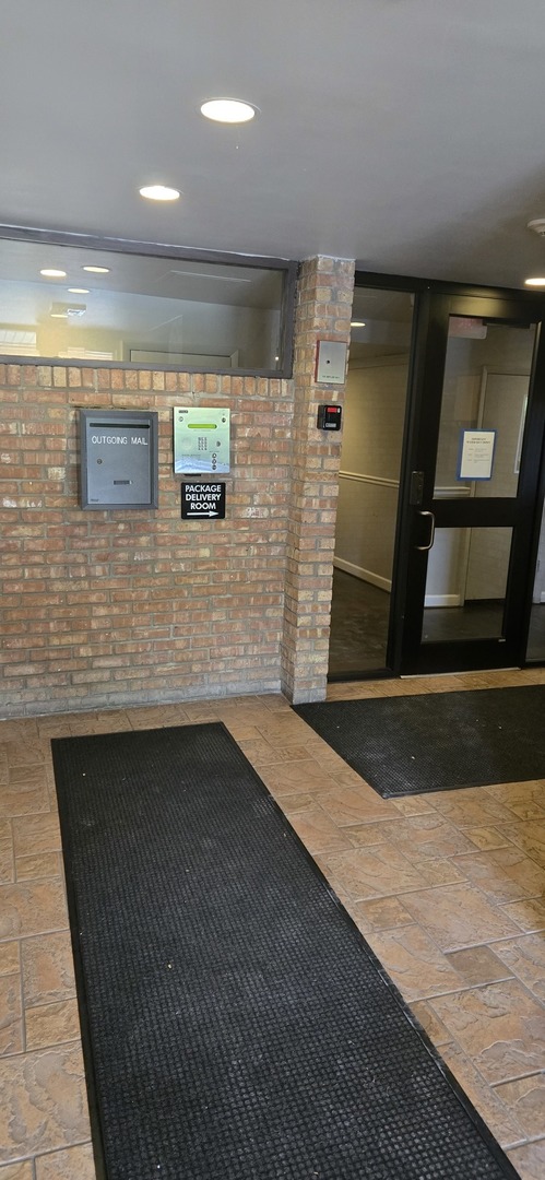 Homes for sale in Lisle, IL | 1811 Four Lakes Ave #3J, Lisle, IL 60532 | MLS# 12456265