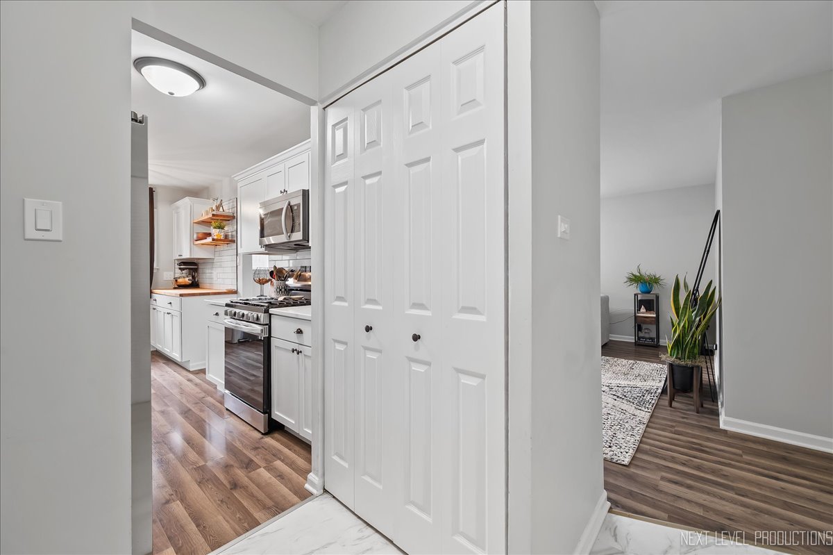 Homes for sale in Glendale Heights, IL | 172 Vantroba Dr, Glendale Heights, IL 60139 | MLS# 12456306