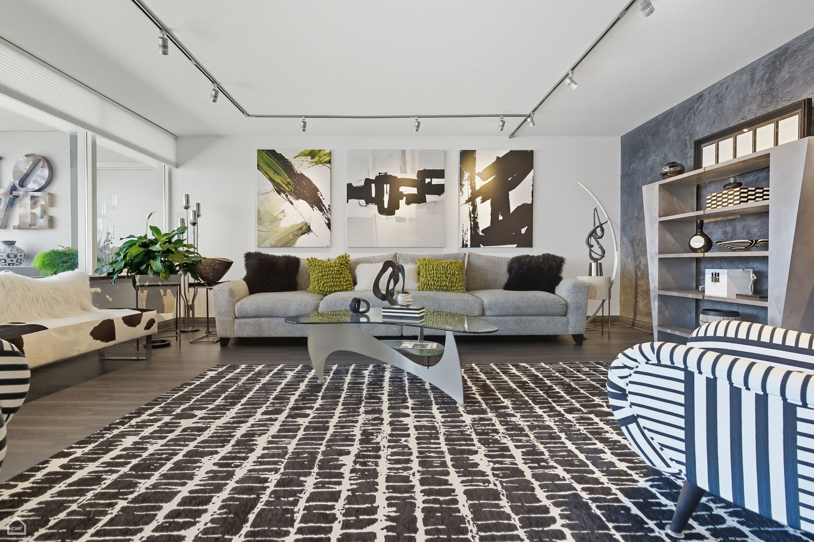 Homes for sale in Chicago, IL | 5733 N Sheridan Rd #28D, Chicago, IL 60660 | MLS# 12458965