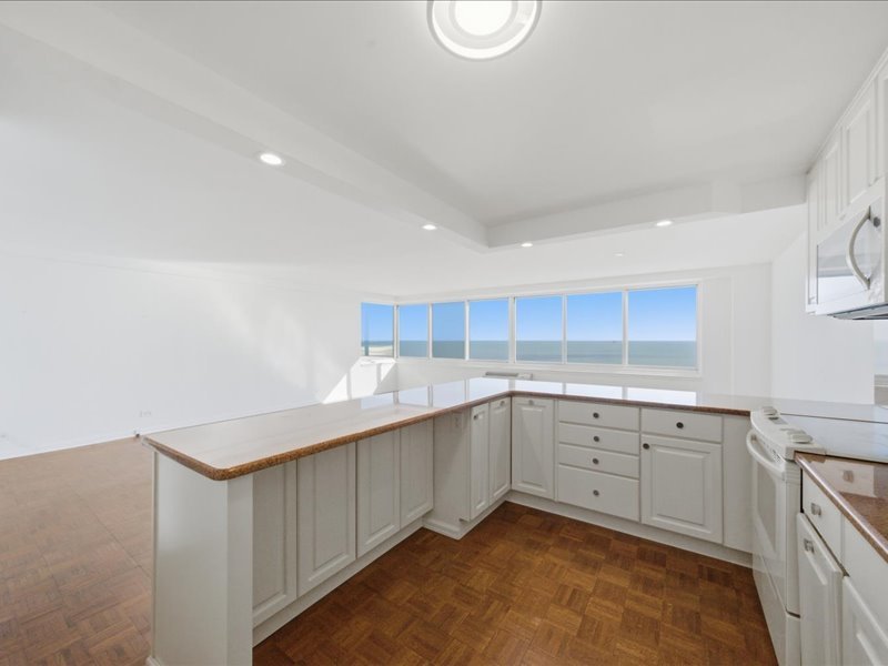 Homes for sale in Chicago, IL | 1440 N Lake Shore Drive, Chicago, IL 60610 | Houzeo