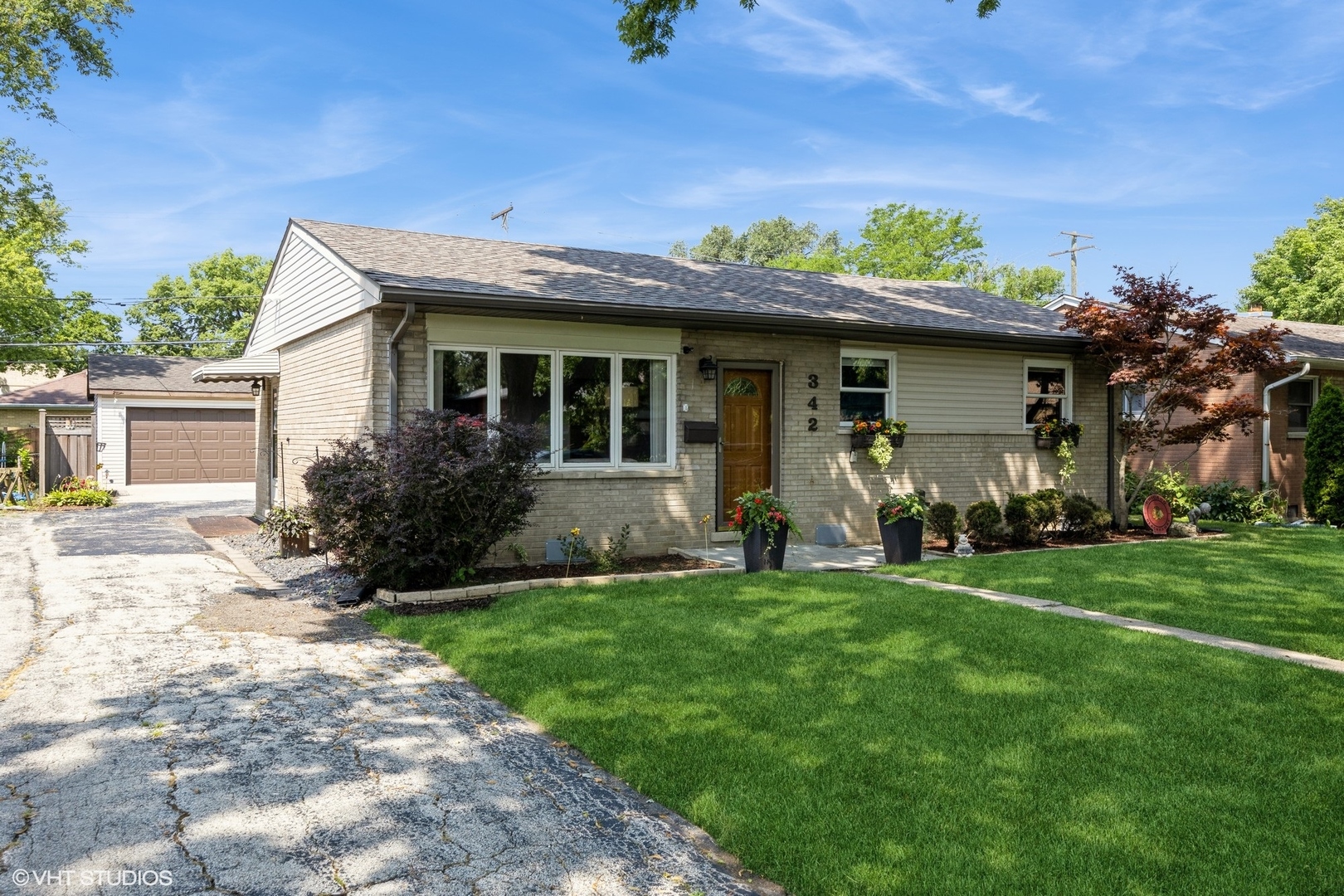 Homes for sale in La Grange Park, IL | 342 Newberry Ave, La Grange Park, IL 60526 | MLS# 12461602