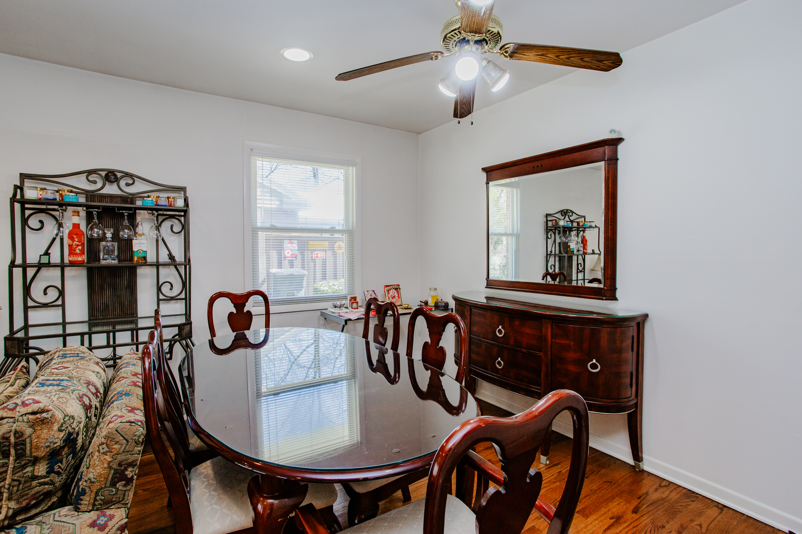 Homes for sale in Northbrook, IL | 2009 Dundee Rd, Northbrook, IL 60062 | MLS# 12468099