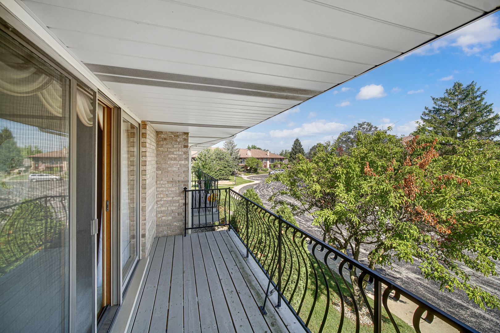 Homes for sale in Orland Park, IL | 10935 California Ct #185, Orland Park, IL 60467 | MLS# 12472091