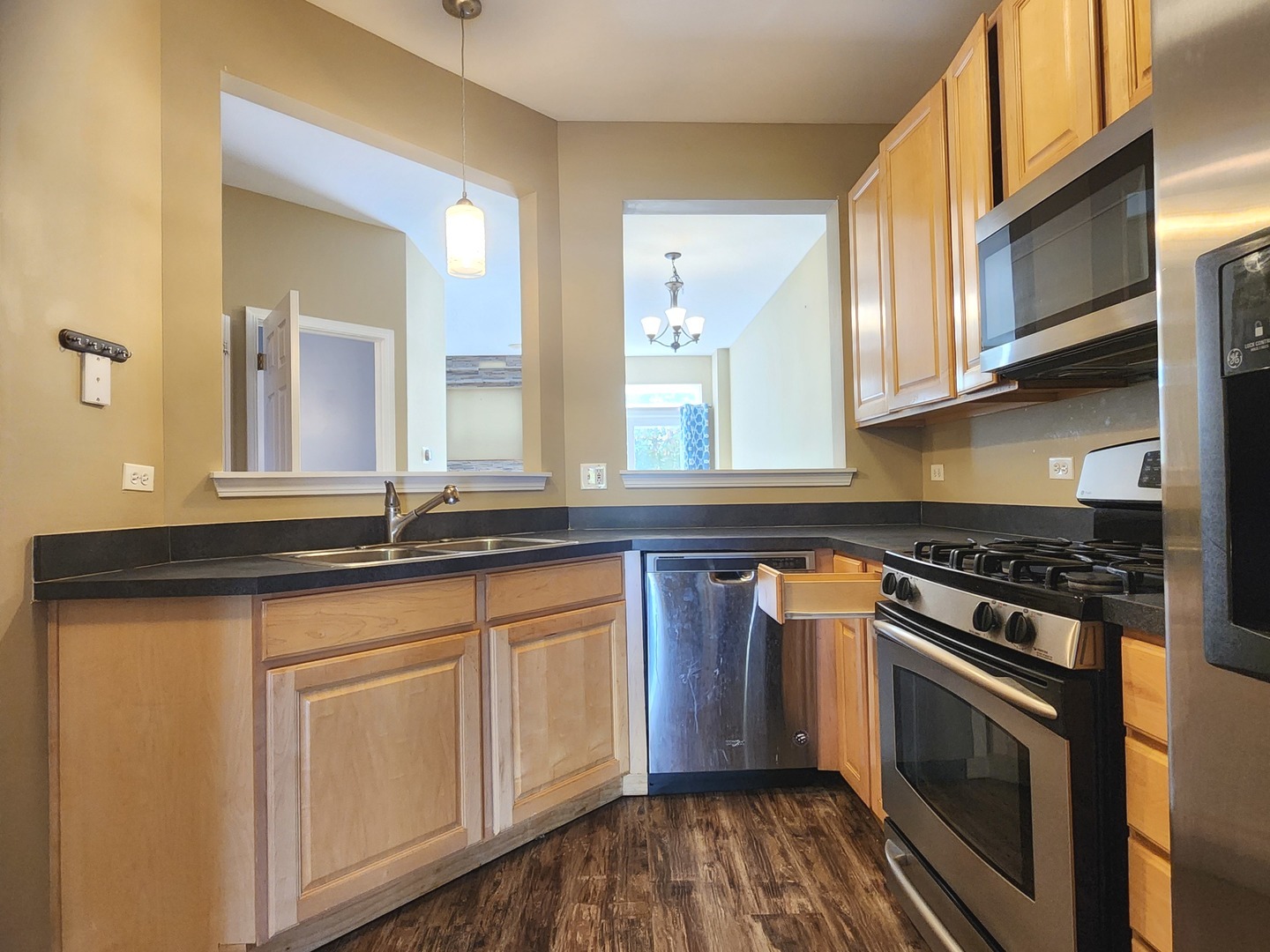 Homes for sale in Grayslake, IL | 65 Pimlico Ct, Grayslake, IL 60030 | MLS# 12474492