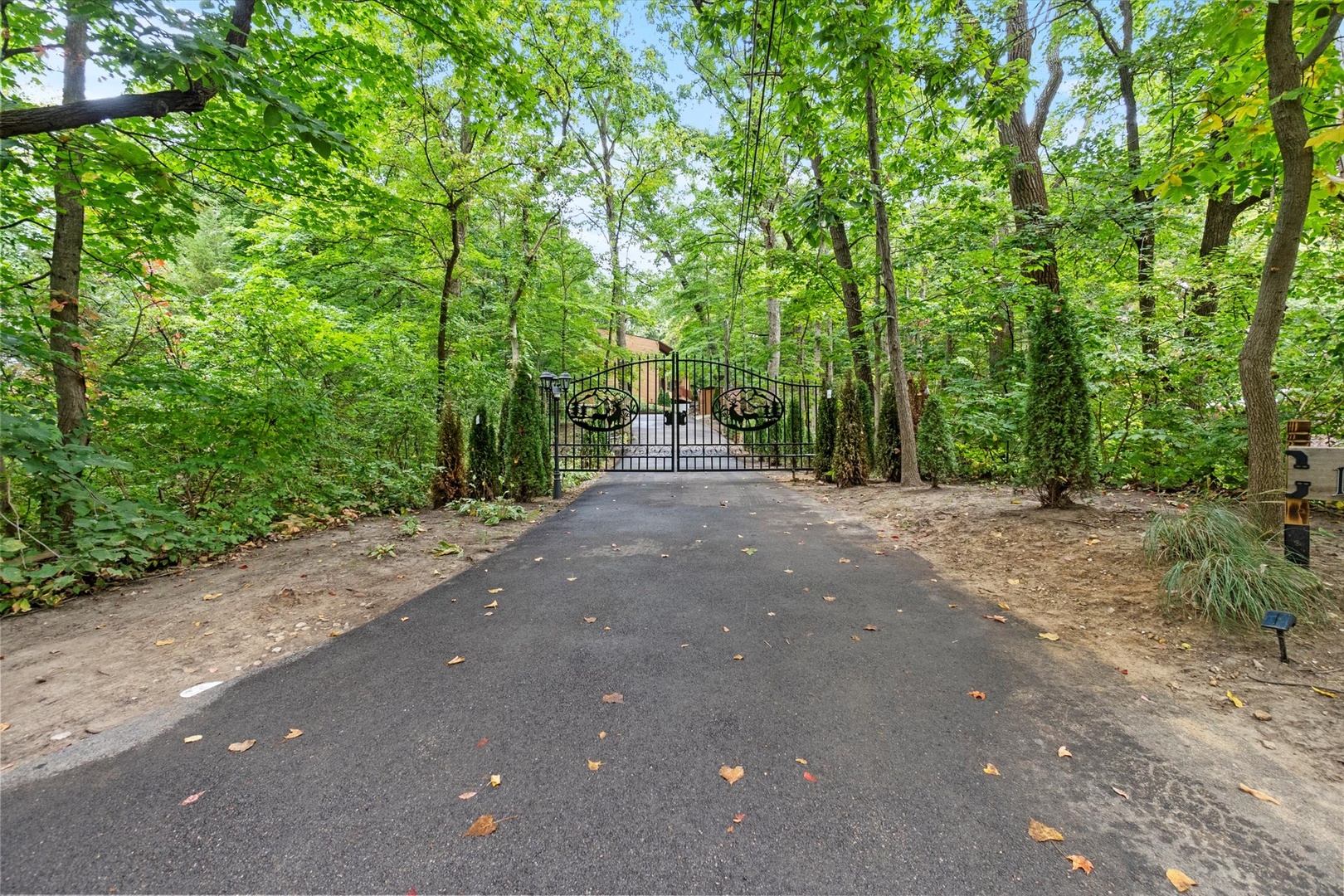 Homes for sale in Palos Park, IL | 11905 S Lakewood Ave, Palos Park, IL 60464 | MLS# 12476268