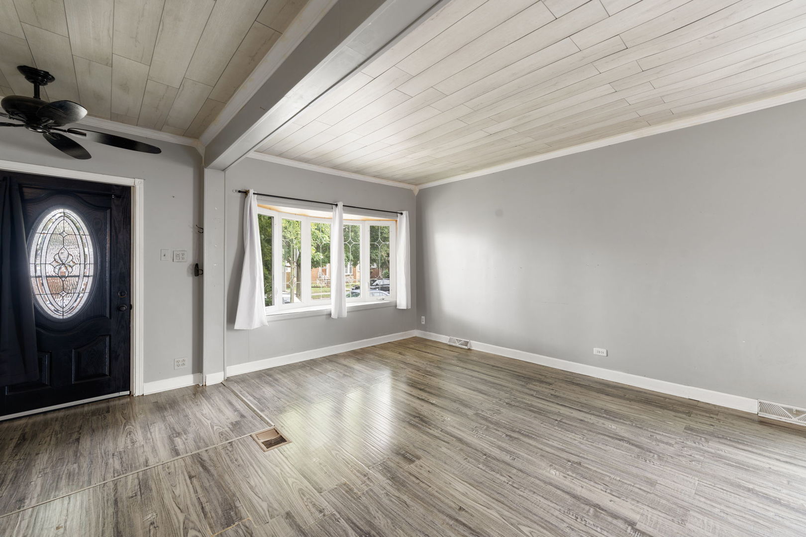 Homes for sale in Chicago, IL | 3518 N Oleander Ave, Chicago, IL 60634 | MLS# 12477337