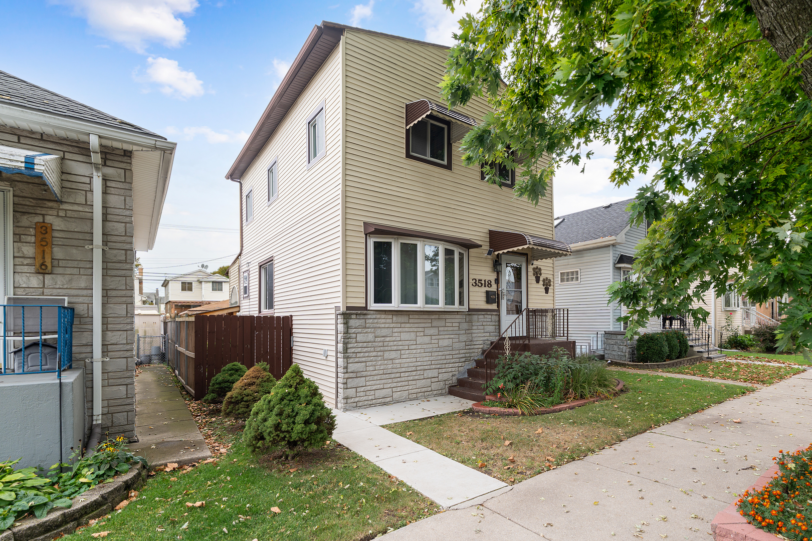 Homes for sale in Chicago, IL | 3518 N Oleander Ave, Chicago, IL 60634 | MLS# 12477337