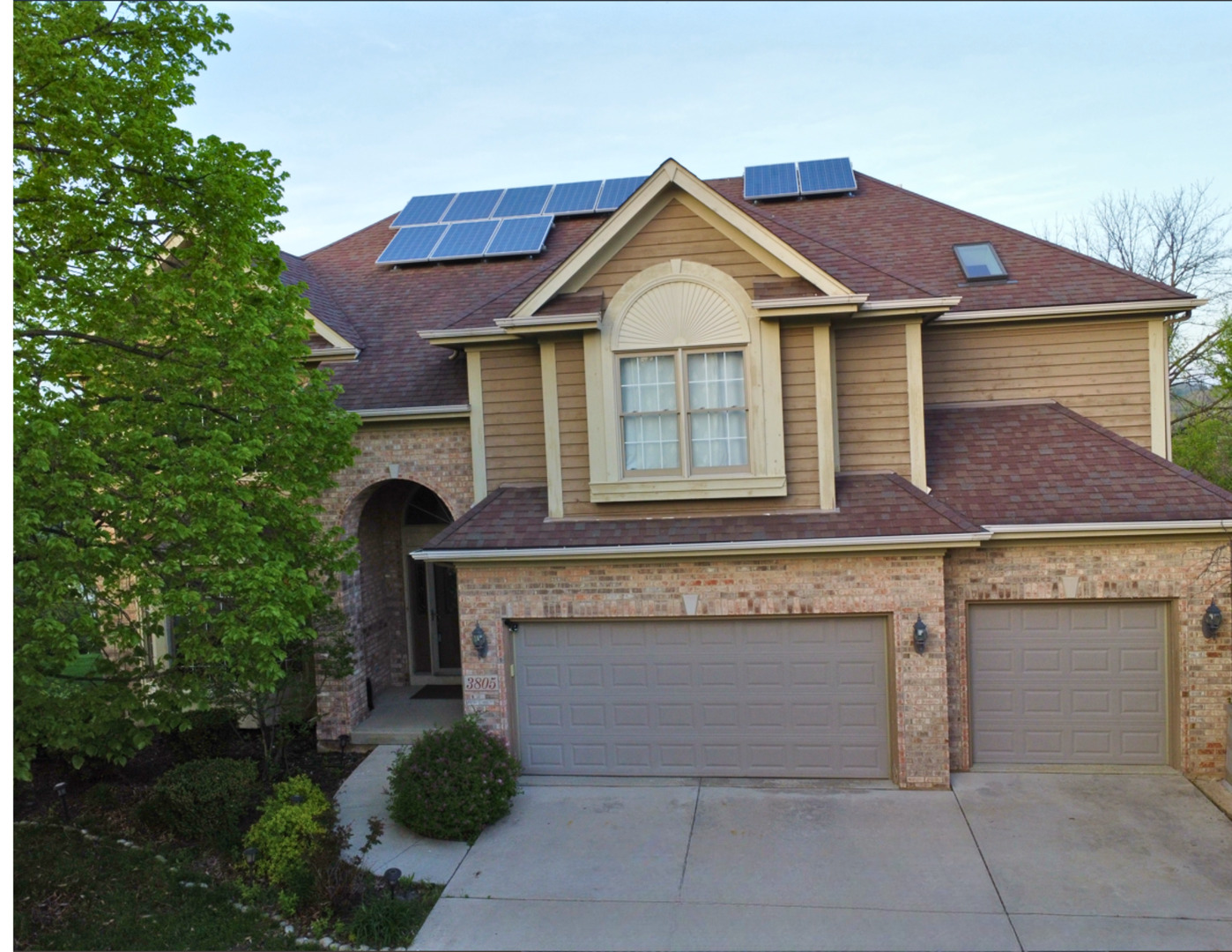 Homes for sale in Naperville, IL | 3805 Gladstone Dr, Naperville, IL 60565 | MLS# 12478117