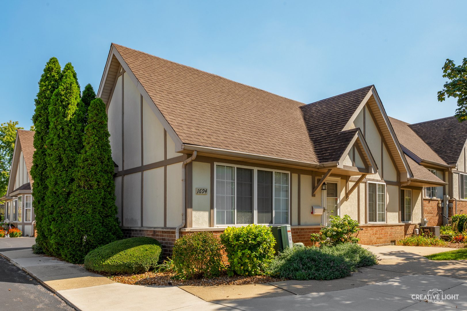 Homes for sale in Crest Hill, IL | 1694 Willow Circle Dr, Crest Hill, IL 60403 | MLS# 12479841