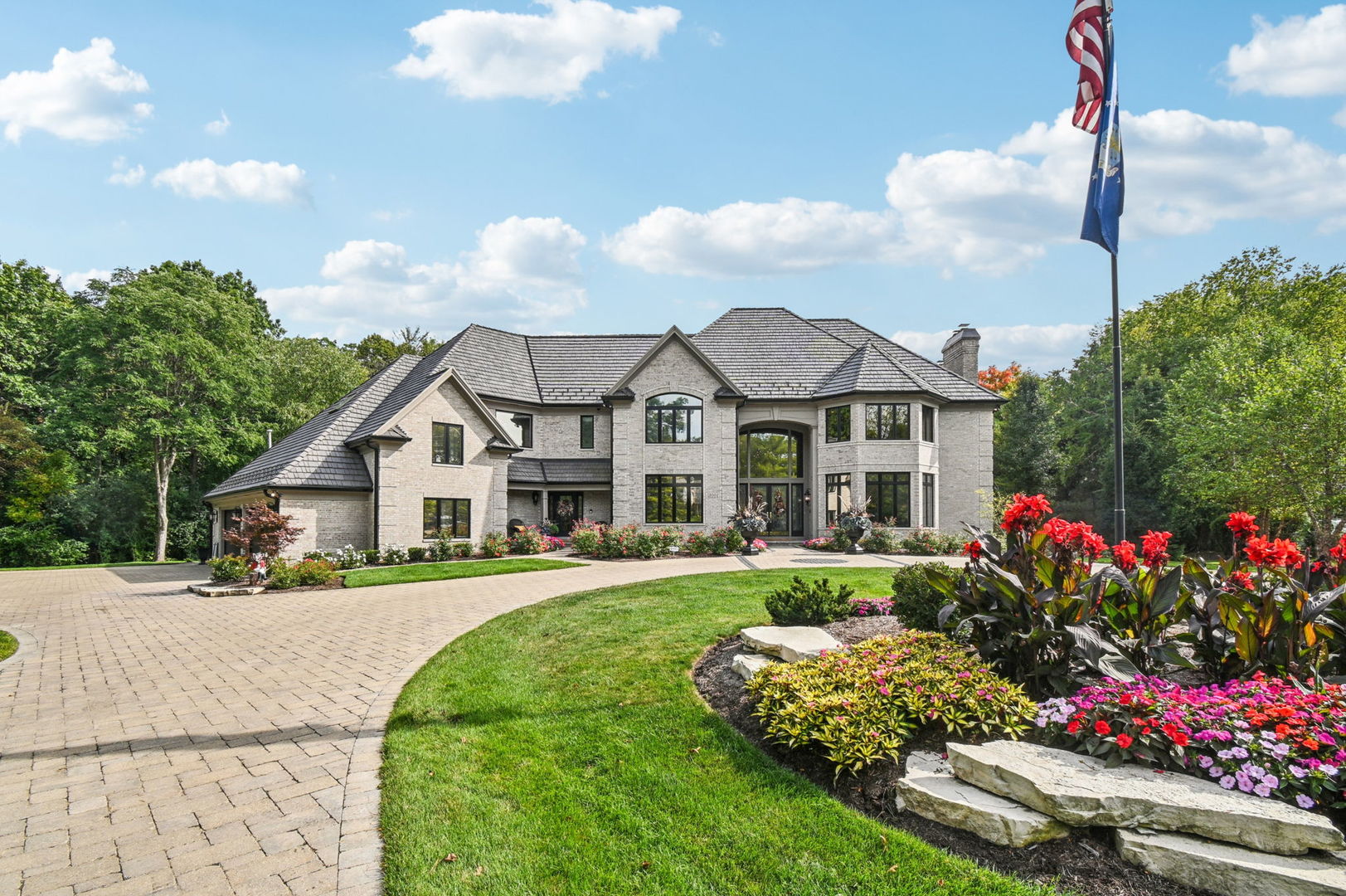 1st image of 3001 Glen Eagles Ct, Saint Charles, IL 60174 | MLS# 12484091