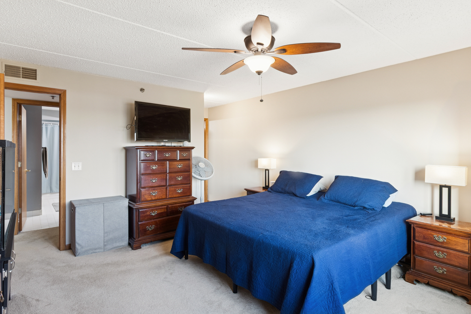 Homes for sale in Niles, IL | 7450 N Waukegan Rd #404, Niles, IL 60714 | MLS# 12484101
