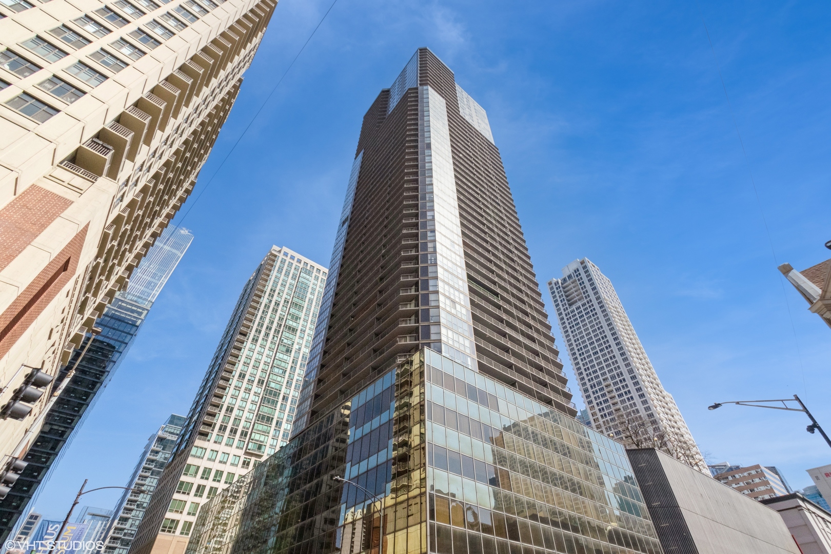 Homes for sale in Chicago, IL | 10 E Ontario St #1806, Chicago, IL 60611 | MLS# 12496672