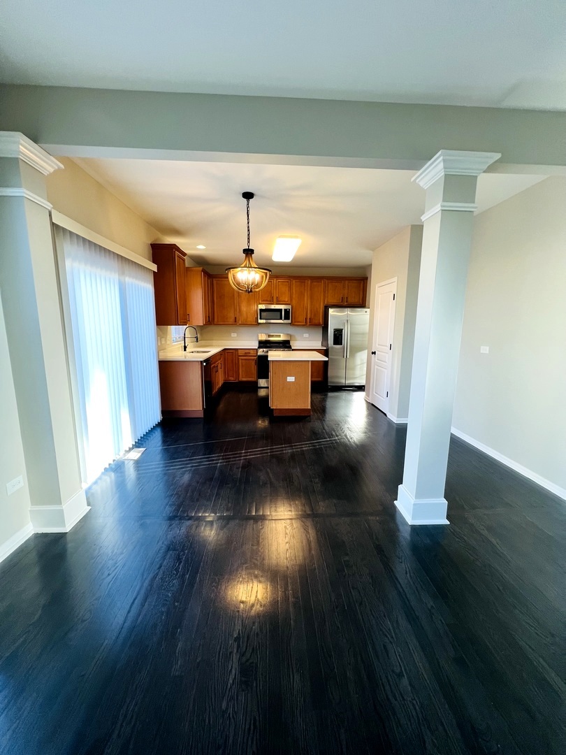 Homes for sale in Bolingbrook, IL | 8 Honeysuckle Ct, Bolingbrook, IL 60490 | MLS# 12499458