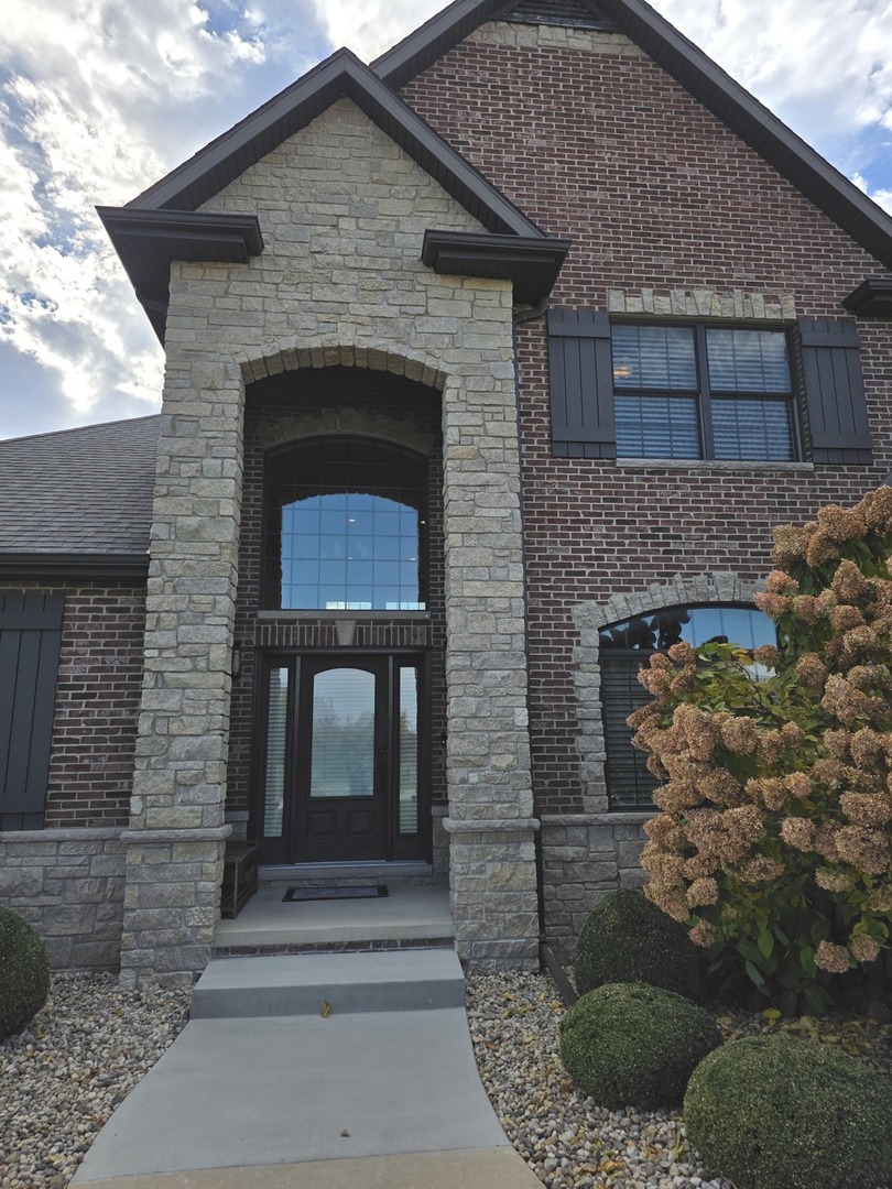 4th image of 9667 Crossbow Dr N, Bloomington, IL 61705 | MLS# 12500417