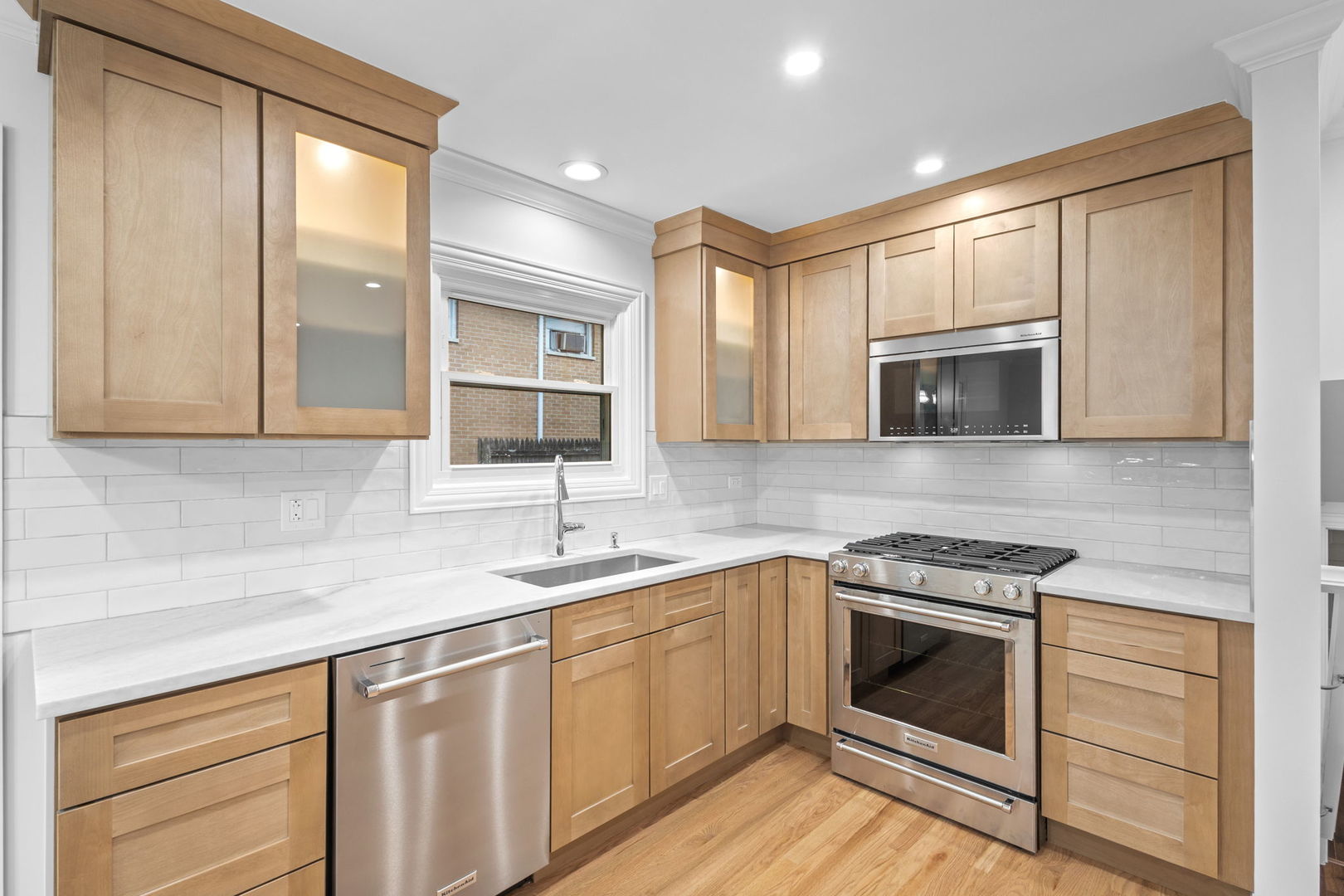 Homes for sale in Libertyville, IL | 223 Kenloch Ave, Libertyville, IL 60048 | MLS# 12502443