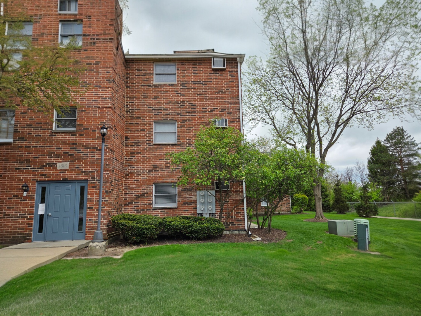 Homes for sale in Lake In The Hills, IL | 1313 Cunat Ct #3F, Lake In The Hills, IL 60156 | MLS# 12507998