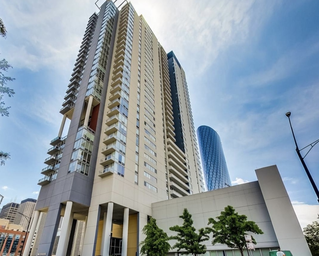 Homes for sale in Chicago, IL | 737 W Washington Blvd #1209, Chicago, IL 60661 | MLS# 12509469