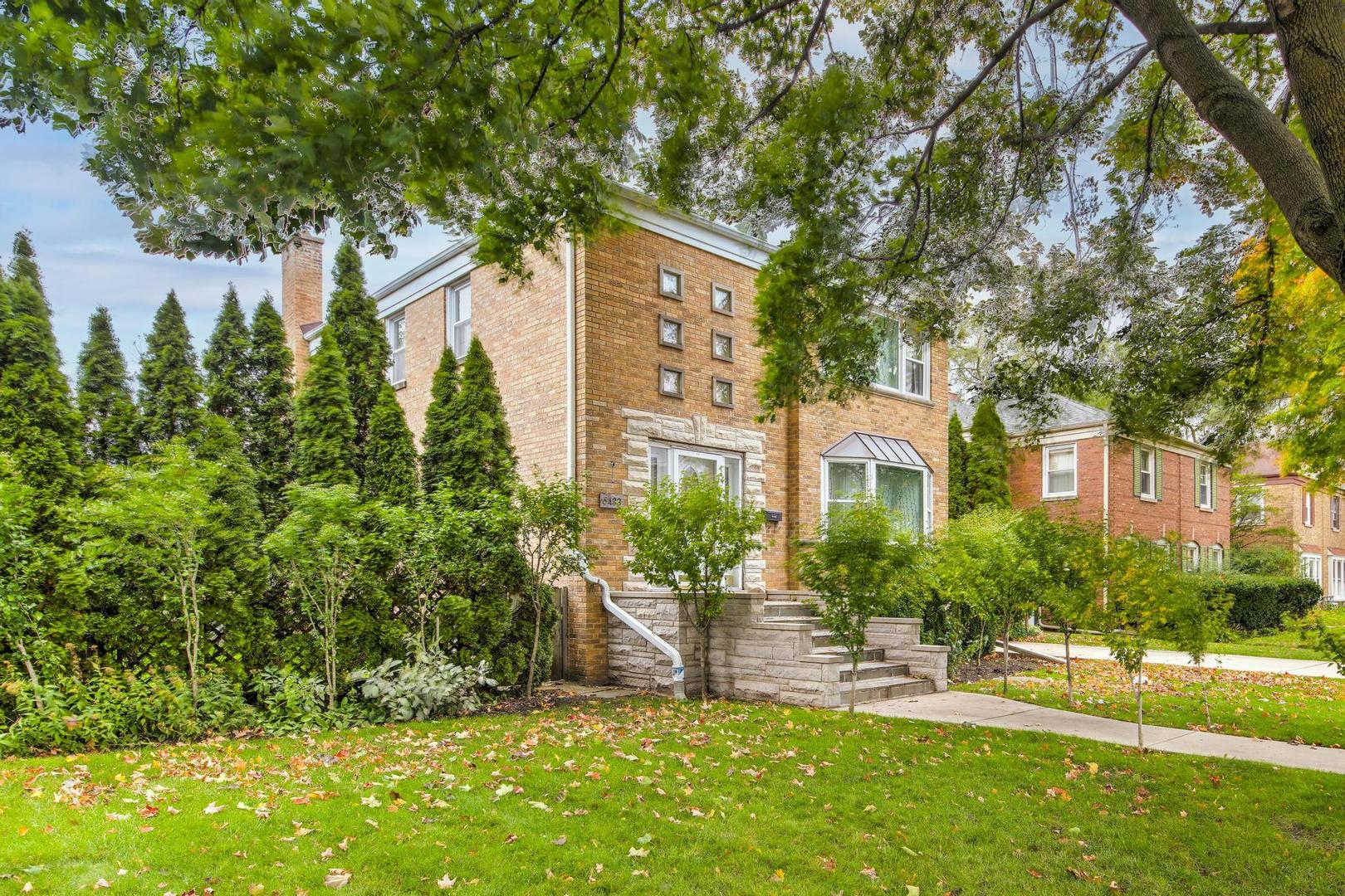 Homes for sale in Lincolnwood, IL | 6433 N Drake Ave, Lincolnwood, IL 60712 | MLS# 12512058