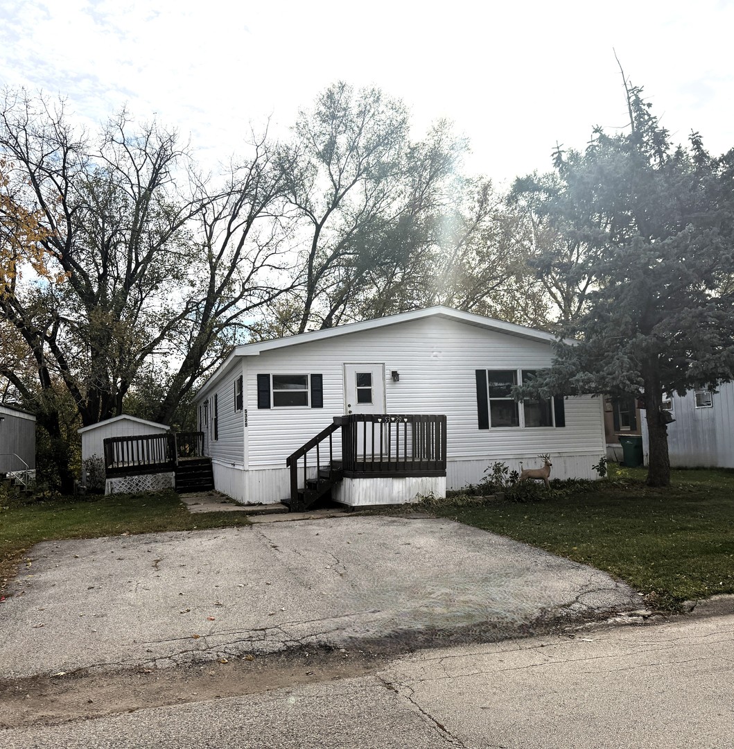 Homes for sale in Loves Park, IL | 5329 Marble Dr, Loves Park, IL 61111 | MLS# 12512092