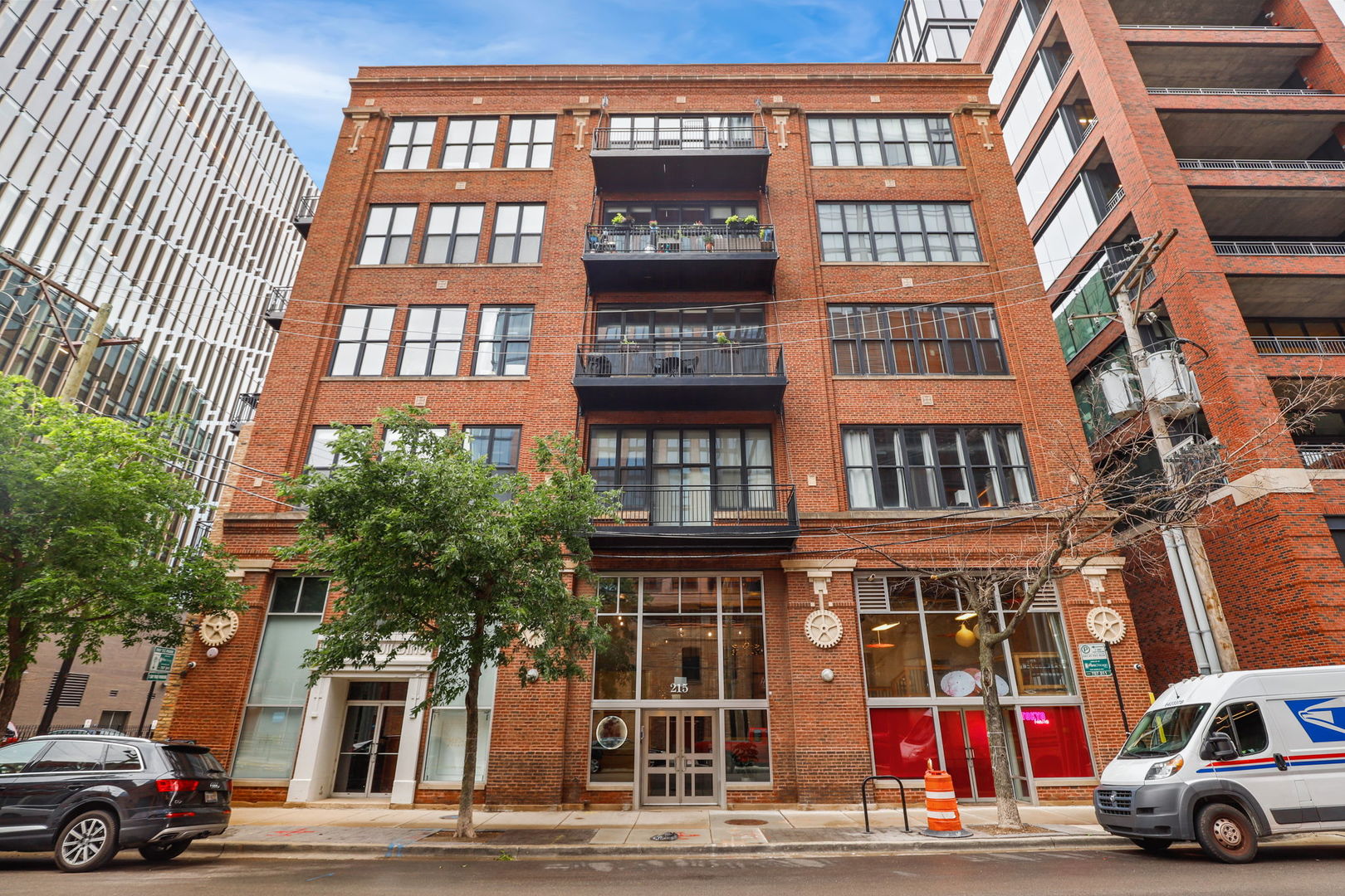 Homes for sale in Chicago, IL | 215 N Aberdeen St #202B, Chicago, IL 60607 | MLS# 12516396