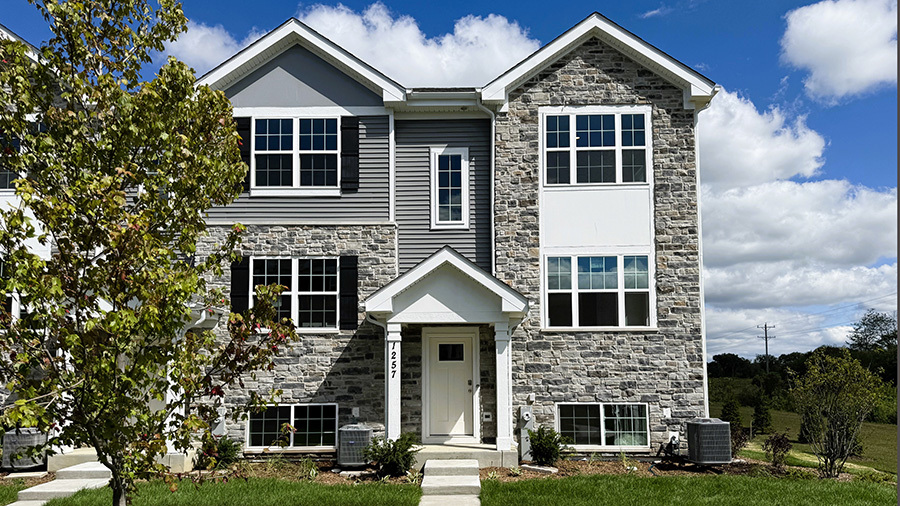 Homes for sale in Bartlett, IL | 1328 Foxglove Dr, Bartlett, IL 60103 | MLS# 12517422