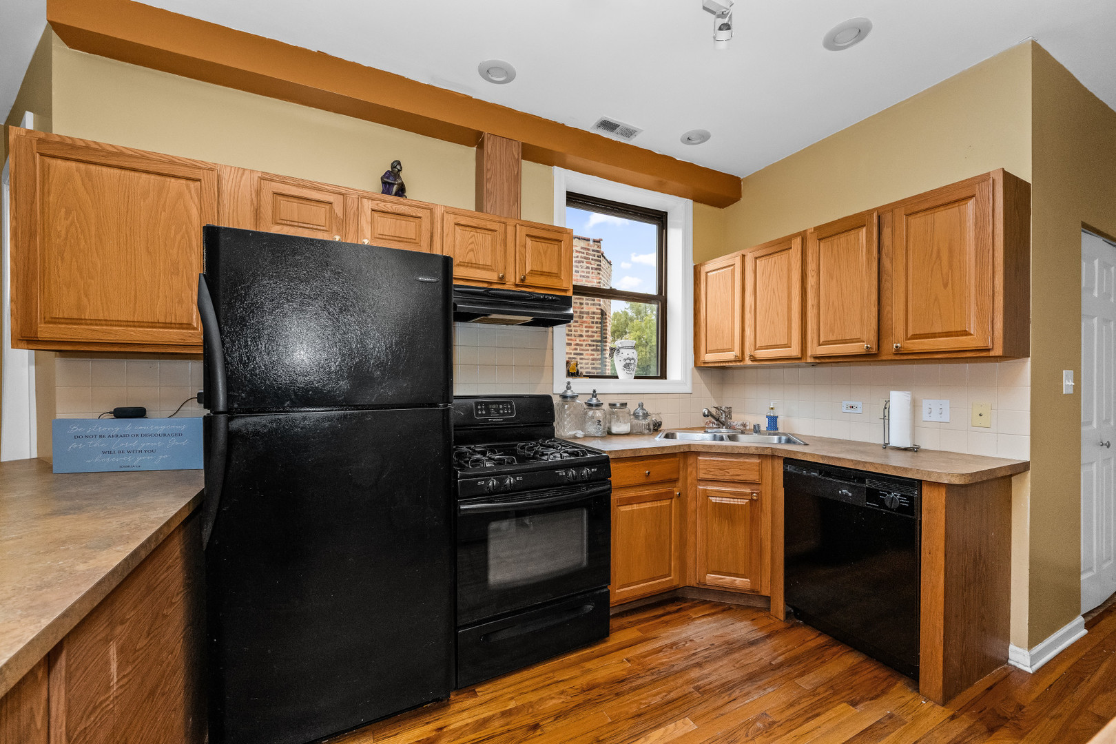 Homes for sale in Chicago, IL | 5906 S King Dr S, Chicago, IL 60637