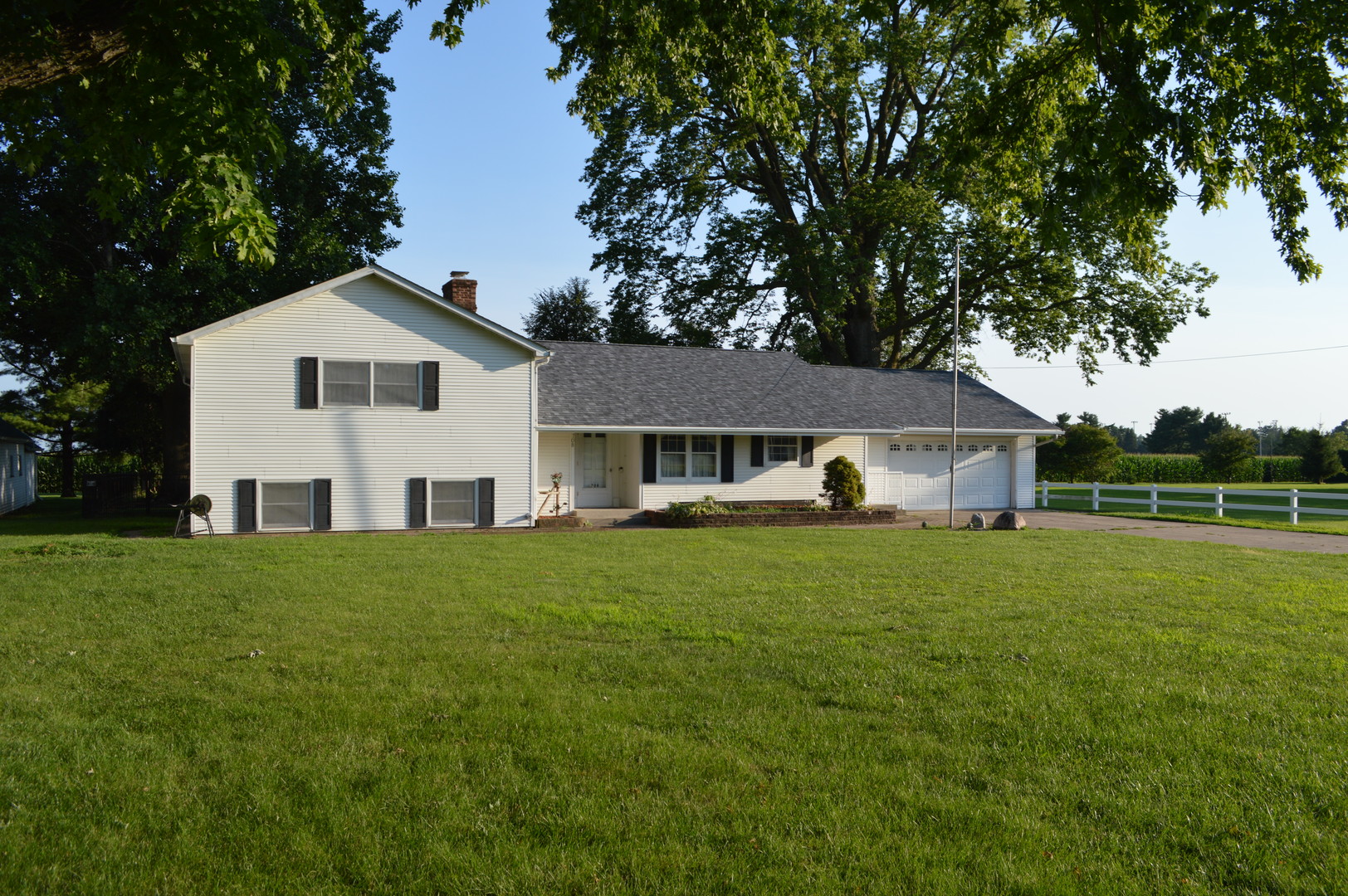 3rd image of 708 E Thompson St, Princeton, IL 61356 | MLS# 12527309