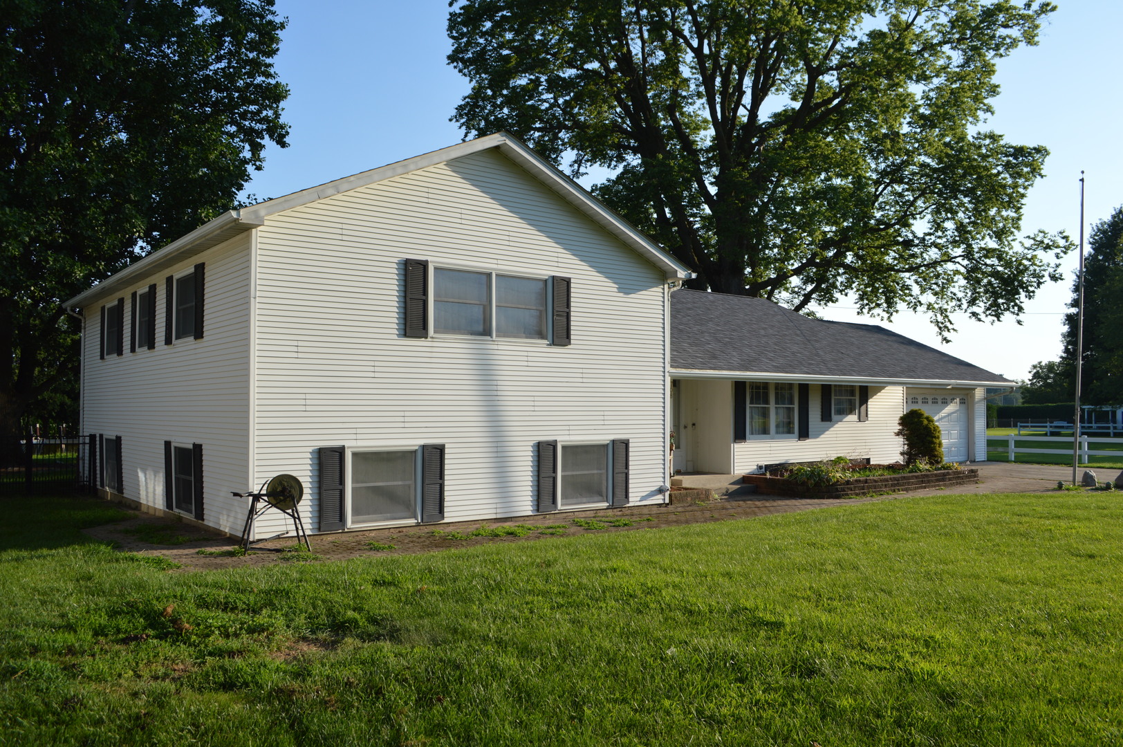4th image of 708 E Thompson St, Princeton, IL 61356 | MLS# 12527309