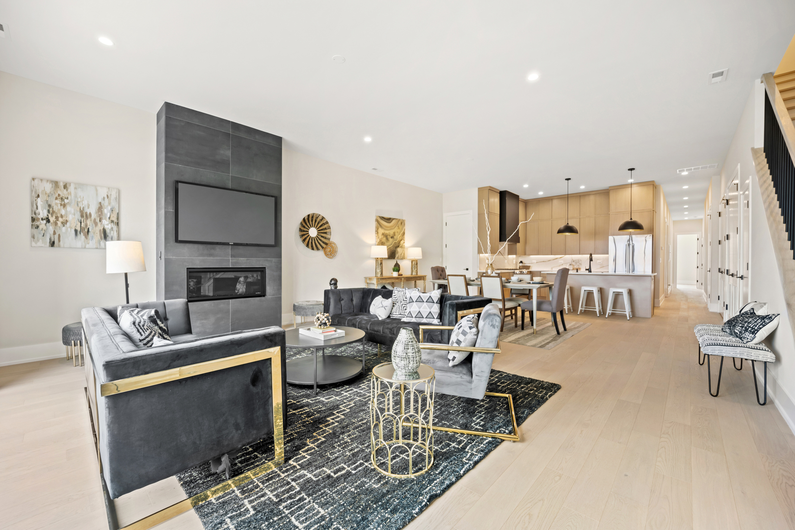 Homes for sale in Chicago, IL | 4353 N Richmond Ave #3S, Chicago, IL 60618 | MLS# 12527543