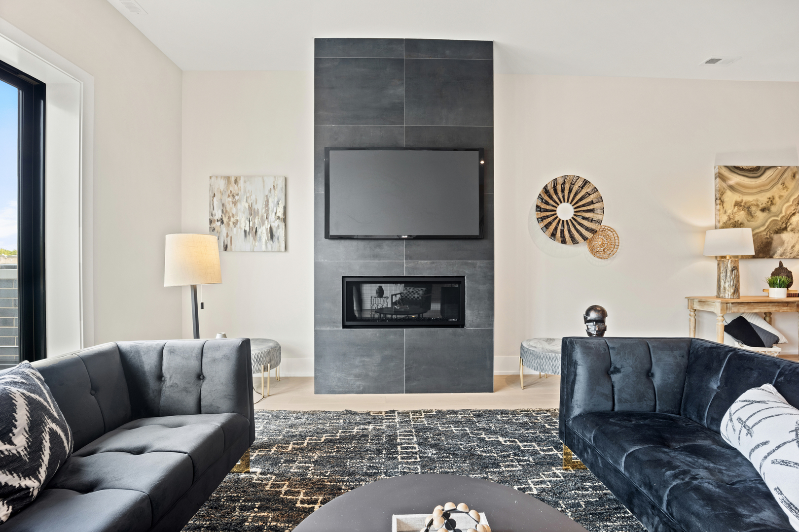 Homes for sale in Chicago, IL | 4353 N Richmond Ave #3S, Chicago, IL 60618 | MLS# 12527543