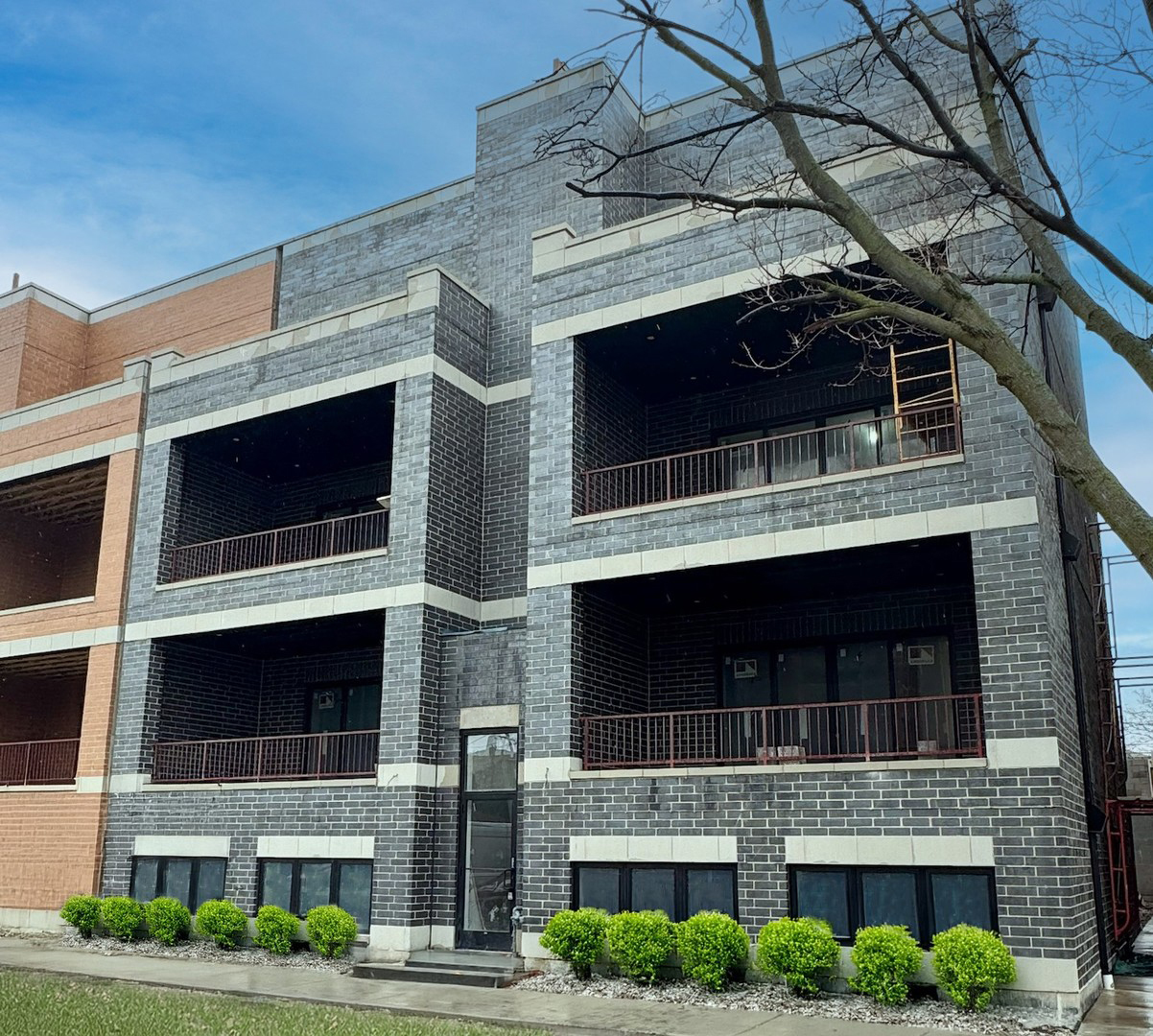 Homes for sale in Chicago, IL | 4353 N Richmond Ave #3S, Chicago, IL 60618 | MLS# 12527543