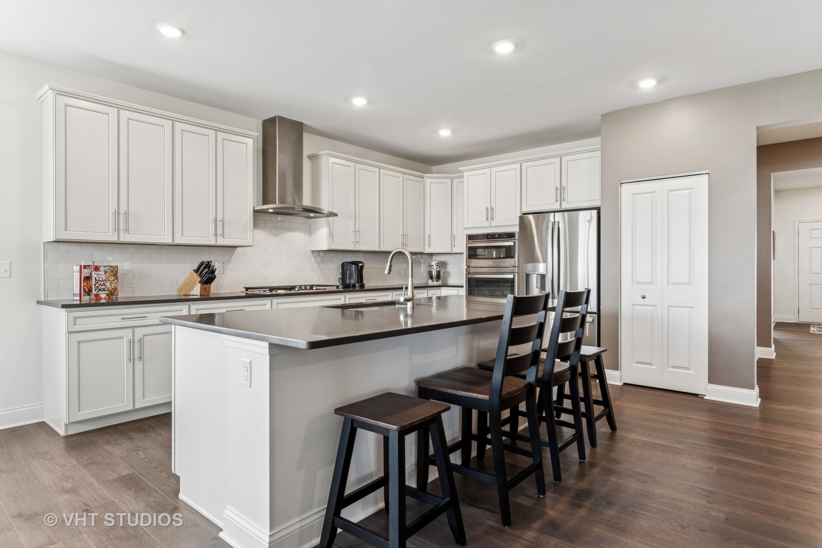 Homes for sale in Yorkville, IL | 2096 Country Hills Dr, Yorkville, IL 60560 | MLS# 12528187