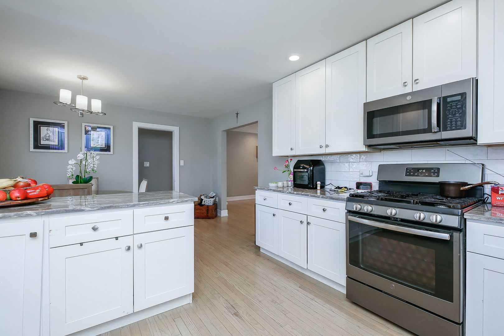 Photo 4 of Single family home for sale at 3309 York Rd, Oak Brook, IL 60523 | MLS# 12532735 | Listing updated on 2026-05-30