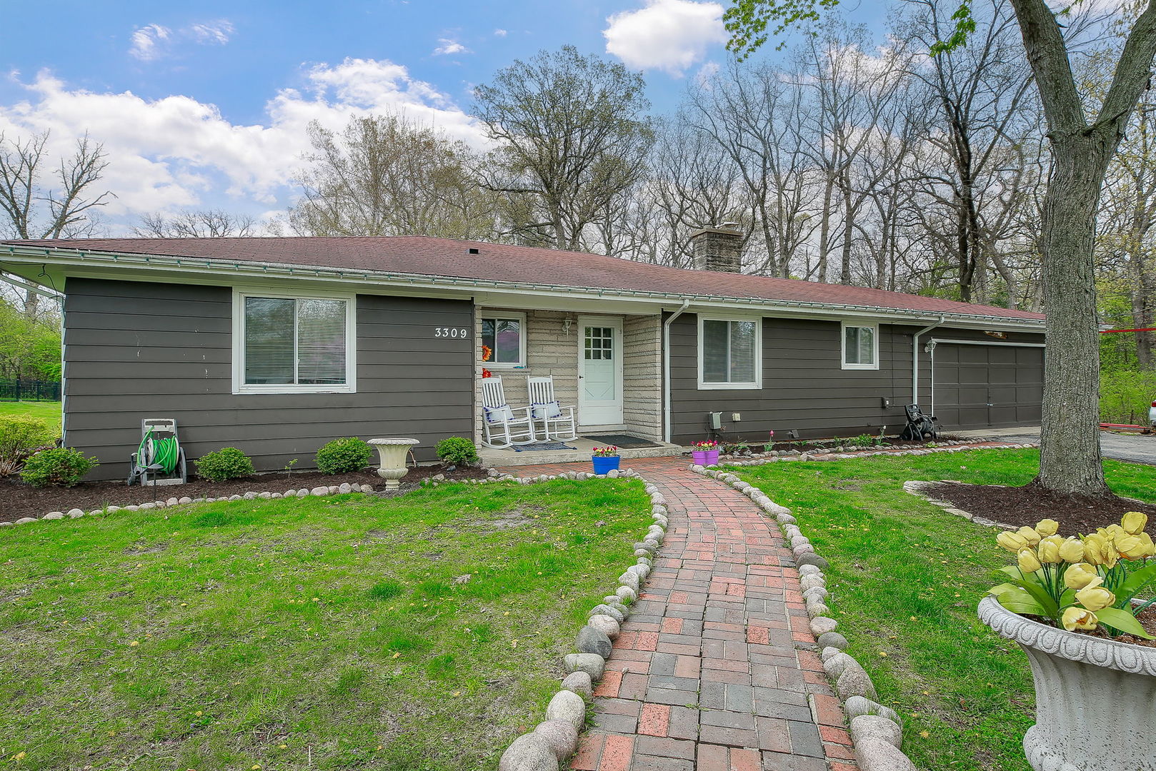 Photo 2 of Single family home for sale at 3309 York Rd, Oak Brook, IL 60523 | MLS# 12532735 | Listing updated on 2026-05-30
