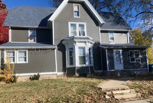 Homes for sale in Milledgeville, IL | 102 E 6th St, Milledgeville, IL 61051 | MLS# 12534174
