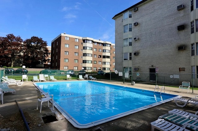 Homes for sale in Morton Grove, IL | 5510 Lincoln Ave #B409, Morton Grove, IL 60053 | MLS# 12535812