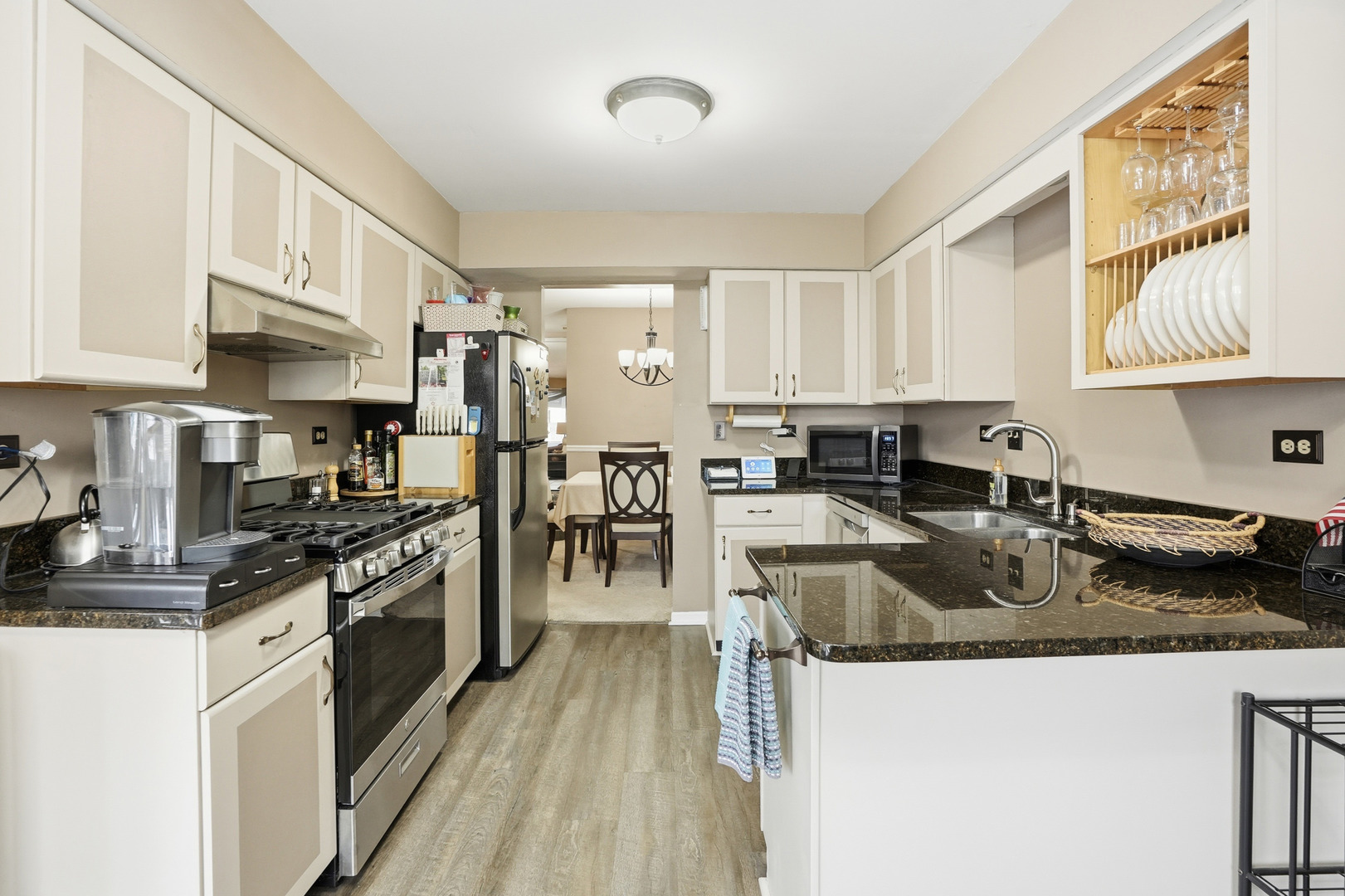 5th image of 917 Patricia Ln, Crete, IL 60417