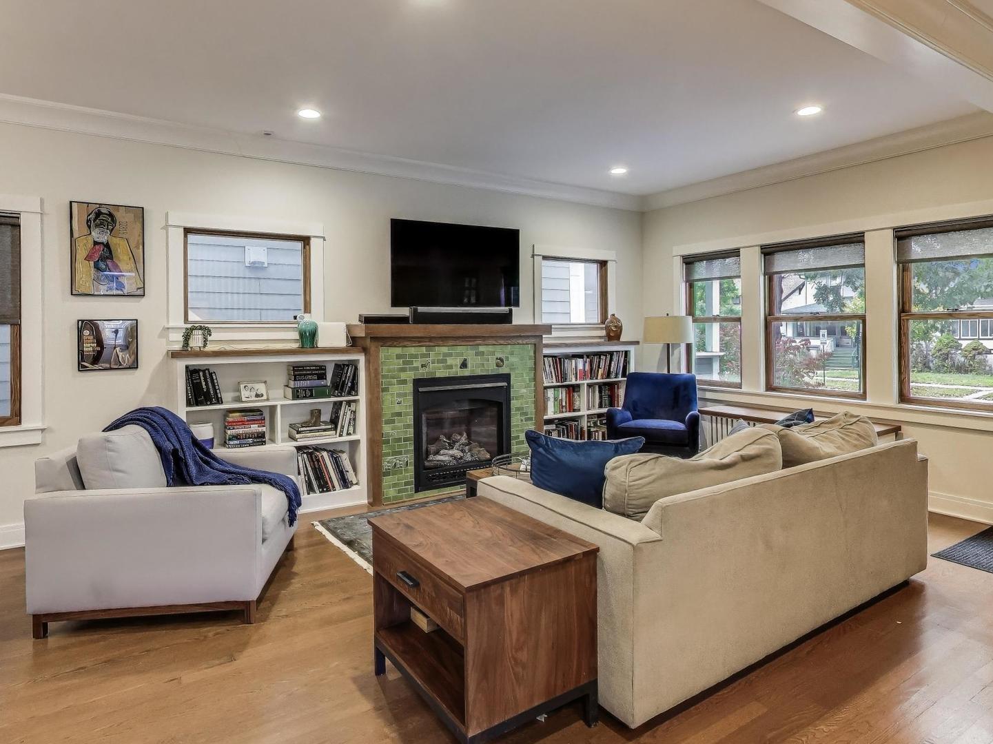 Homes for sale in Oak Park, IL | 828 Wesley Ave, Oak Park, IL 60304 | MLS# 12539552