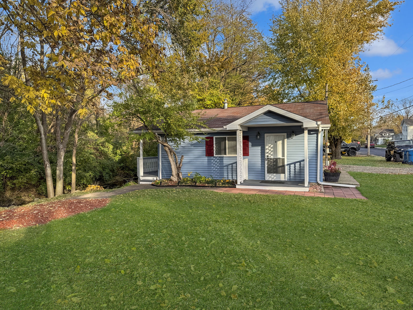 Homes for sale in Utica, IL | 200 E Grove St, Utica, IL 61373 | MLS# 12547266