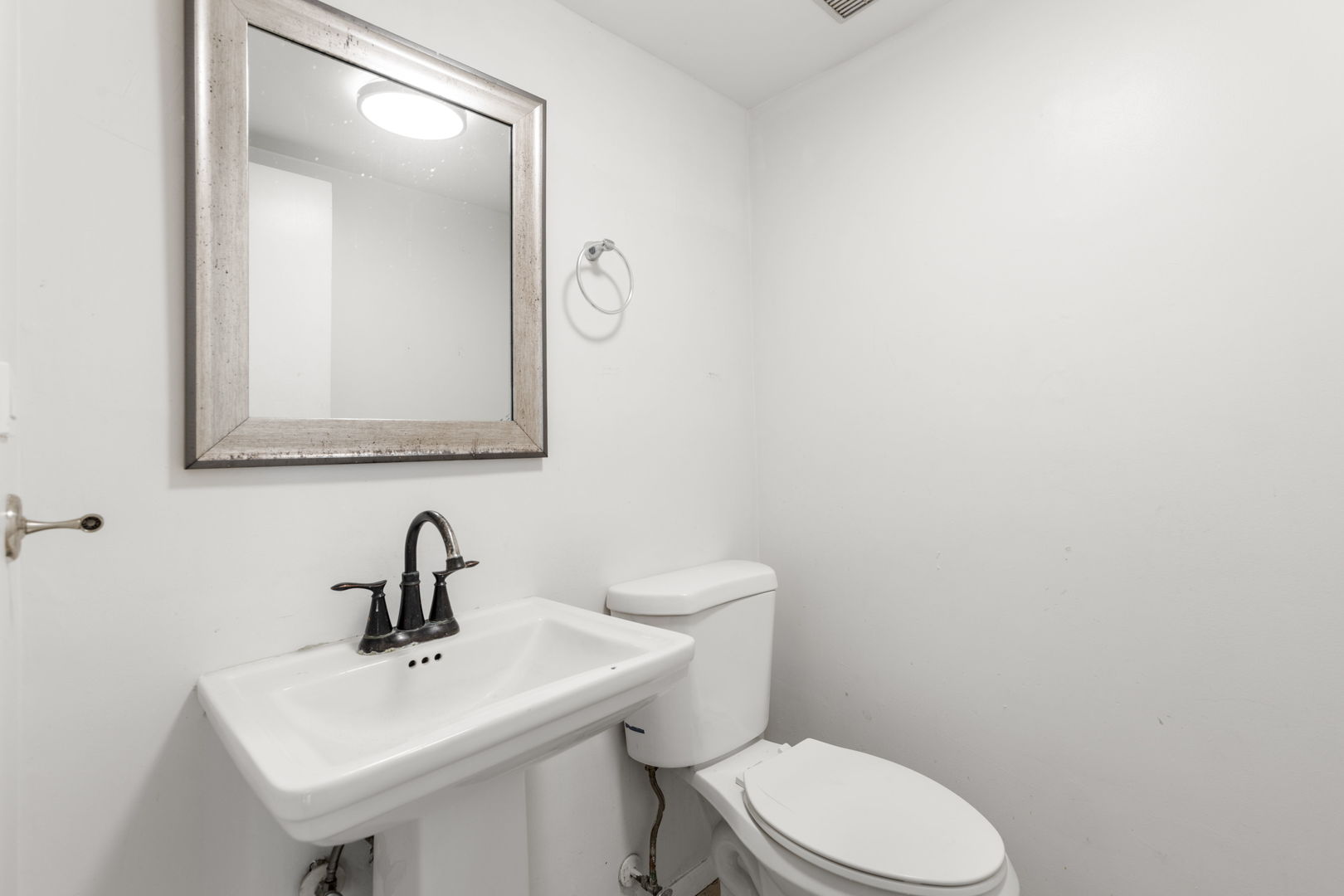 Homes for sale in Chicago, IL | 6523 S Ellis Ave, Chicago, IL 60637 | MLS# 12551085