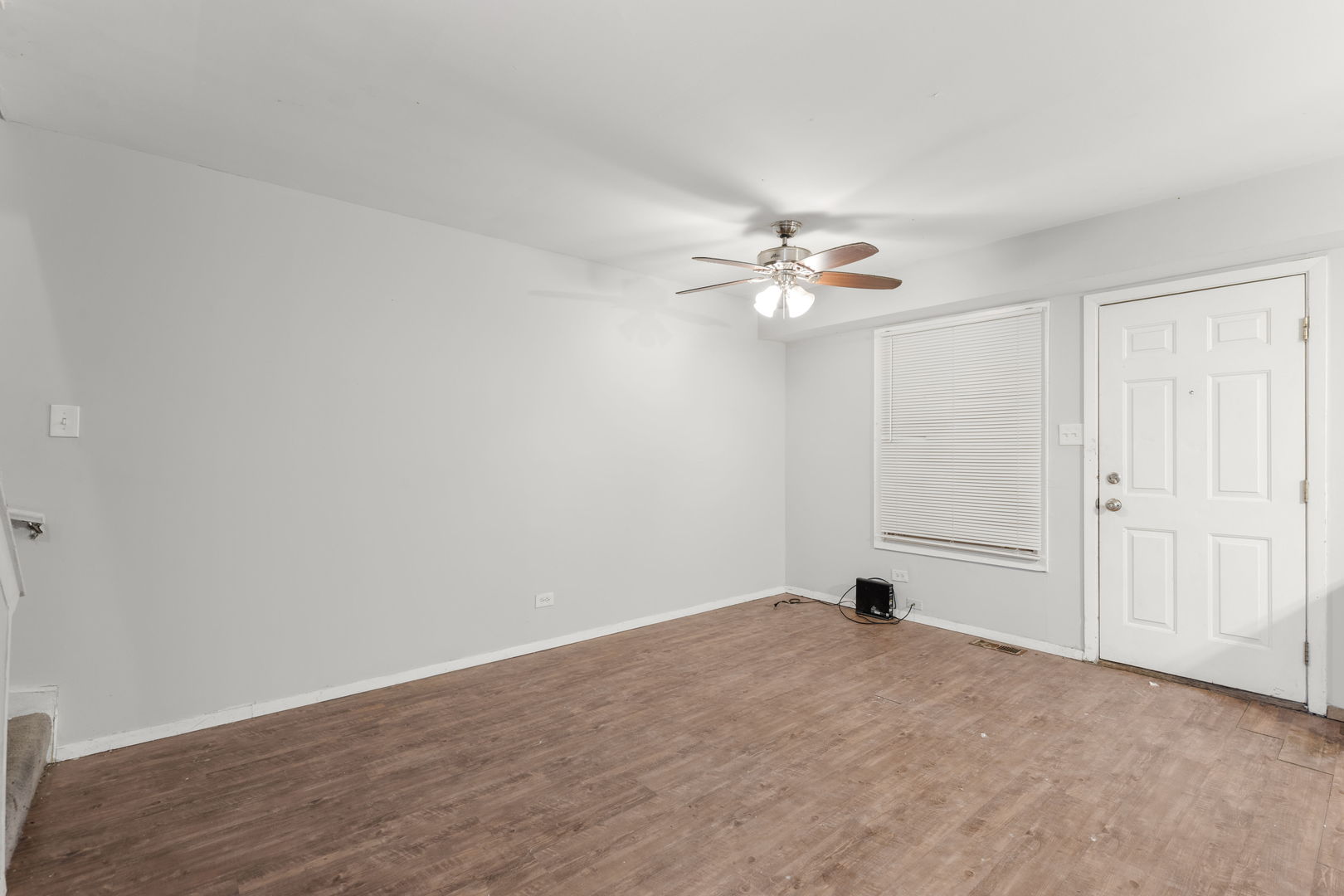 Homes for sale in Chicago, IL | 6523 S Ellis Ave, Chicago, IL 60637 | MLS# 12551085