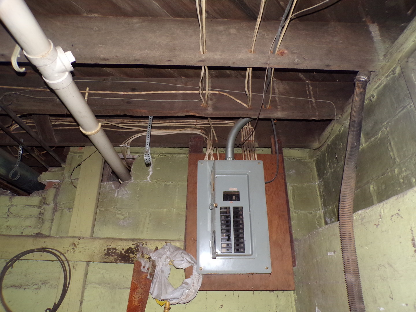 Homes for sale in Coal Valley, IL | 808 E 3rd Ave, Coal Valley, IL 61240 | MLS# 12551675