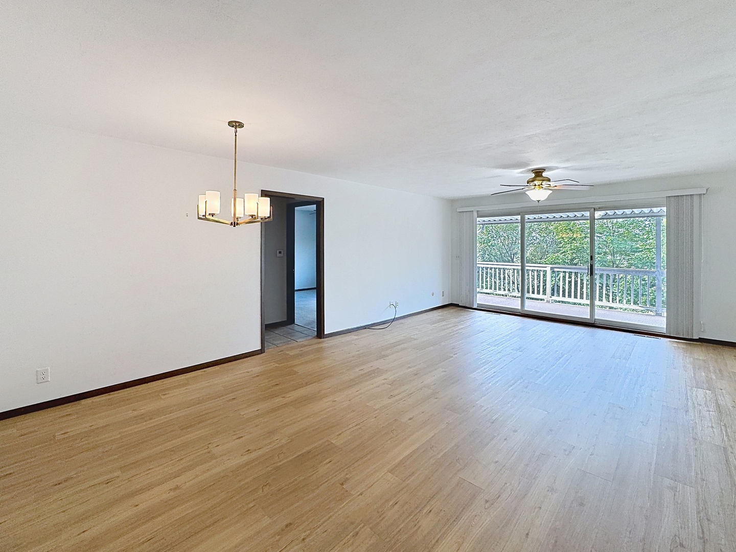 4th image of 3715 35Th St, Moline, IL 61265