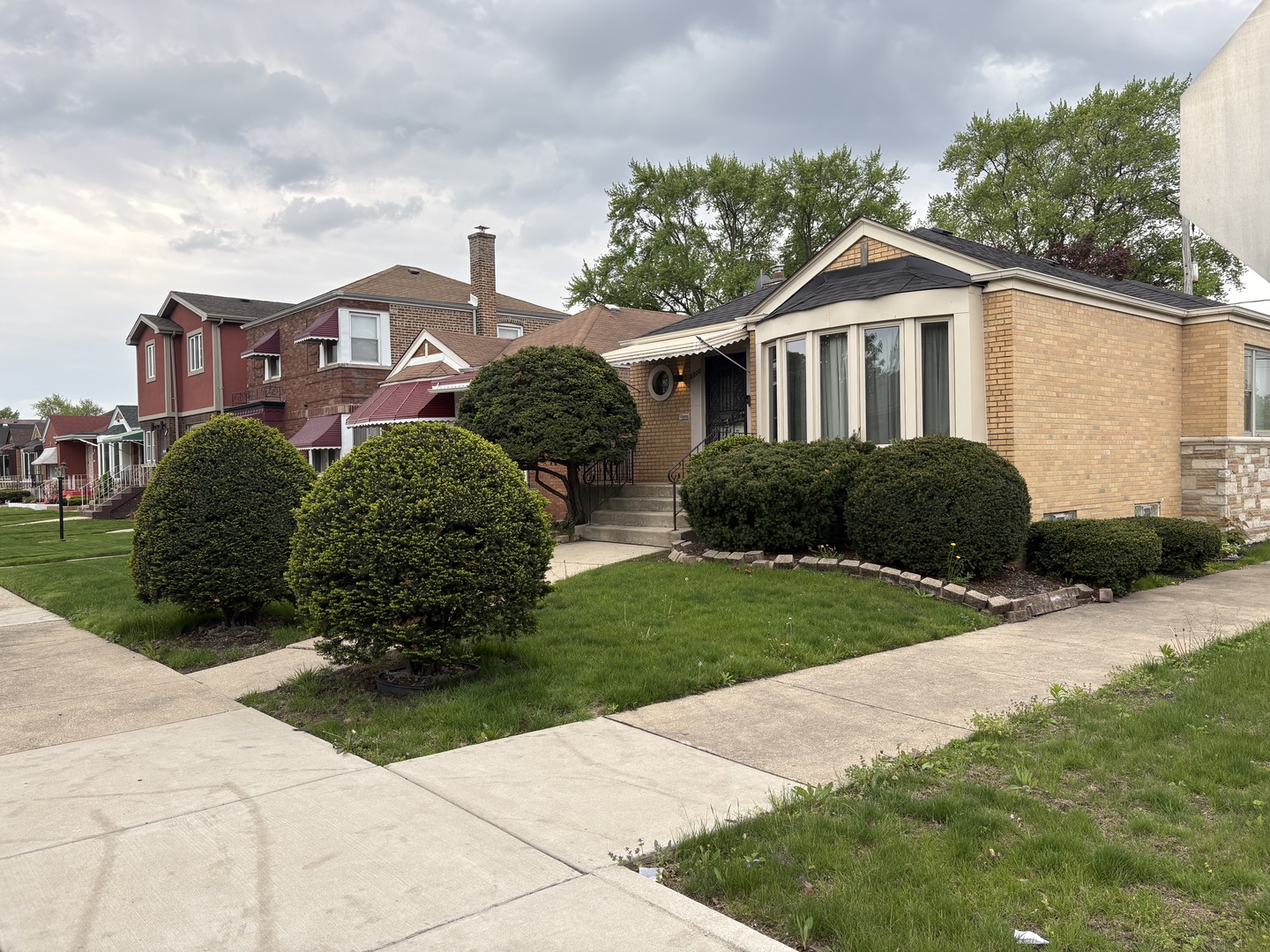 Homes for sale in Chicago, IL | 8800 S Merrill Ave, Chicago, IL 60617 | MLS# 12558601