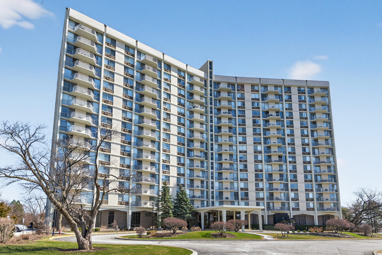 Homes for sale in Oak Brook, IL | 40 N Tower Rd #9K, Oak Brook, IL 60523 | MLS# 12559398